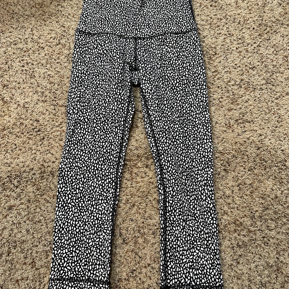 Lululemon Athletica Black and White Patterned Leggings